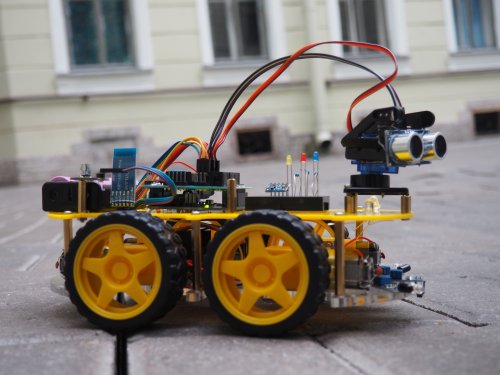 Конструктор Мобильные роботы на базе Arduino + книга
